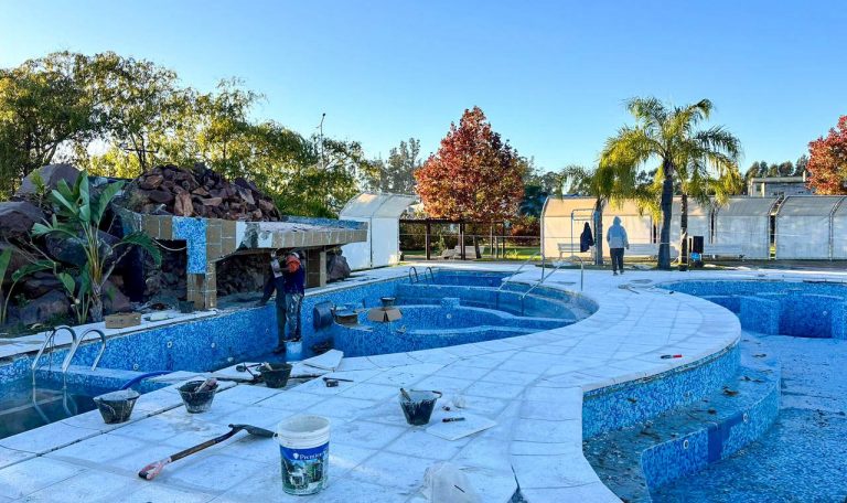 Restauran dos piscinas del parque termal de Chajarí - imagen de origen