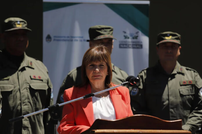 Adorni dispuesto a ir al Senado en medio de la tensión política por la suspensión de su informe - imagen de origen