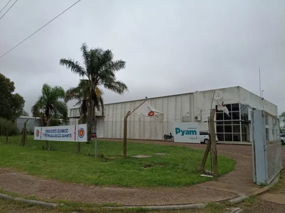 Escala el conflicto en Pyam: los trabajadores despedidos fueron impedidos de ingresar a la planta y el gremio espera definiciones - imagen de origen