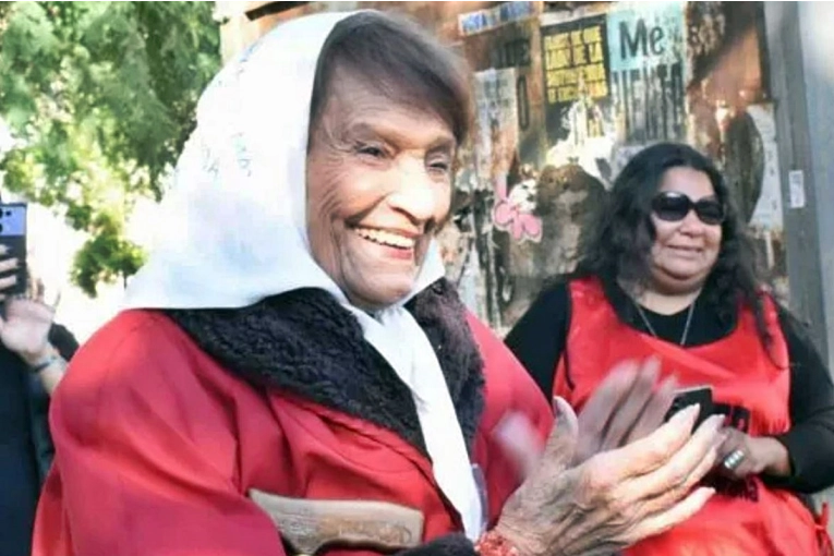 Murió Taty Almeida: la histórica referente de los derechos humanos que mantuvo un fuerte vínculo con Entre Ríos - imagen de origen