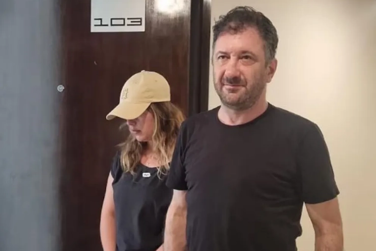 Este lunes inicia el juicio contra el ex senador Edgardo Kueider, detenido en Paraguay con 200.000 dólares - imagen de origen