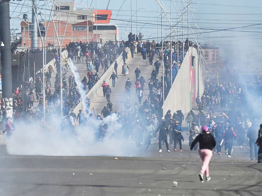 Evo Morales promueve el cerco total a La Paz y dijo que fracasó el operativo militar del gobierno - imagen de origen