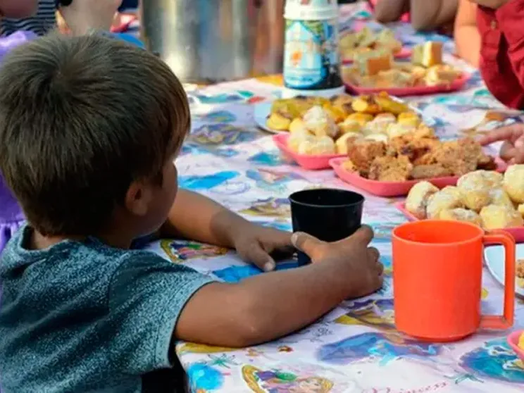 La Iglesia aseguró que la demanda social en los merenderos creció más del 50% en el último año - imagen de origen