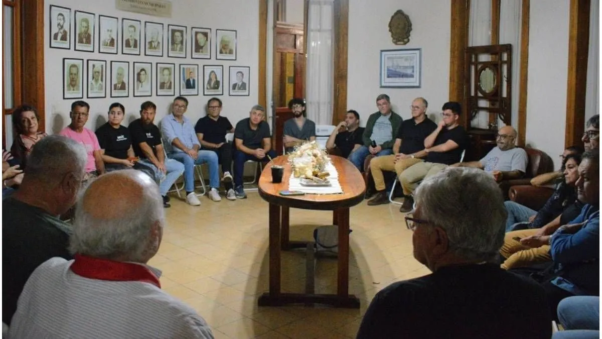 Impulsan proyecto de ley para declarar a Diamante como Capital Provincial de la Chamarrita - imagen de origen