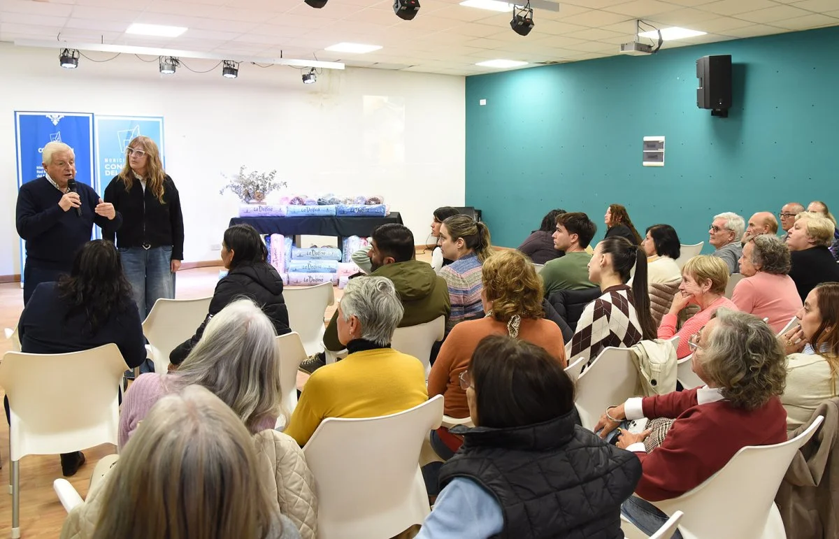Más de 50 instituciones acompañarán la entrega de 6.000 frazadas impulsada por el Municipio - imagen de origen