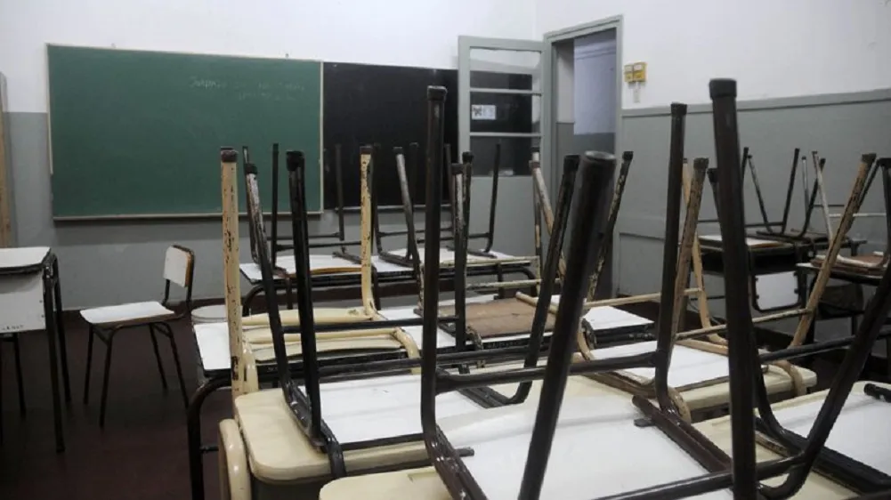 Agmer aseguró un 80% de adhesión al paro docente y el CGE informó un 71% de presentismo - Plaza Web - imagen de origen