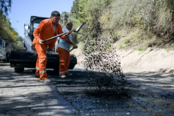 La Municipalidad de Paraná profundiza el plan de saneamiento y recuperación vial - imagen de origen