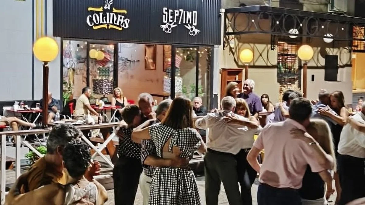 Cerró sus puertas Siete Colinas New, el espacio gastronómico ubicado junto al Cine San Martín - imagen de origen