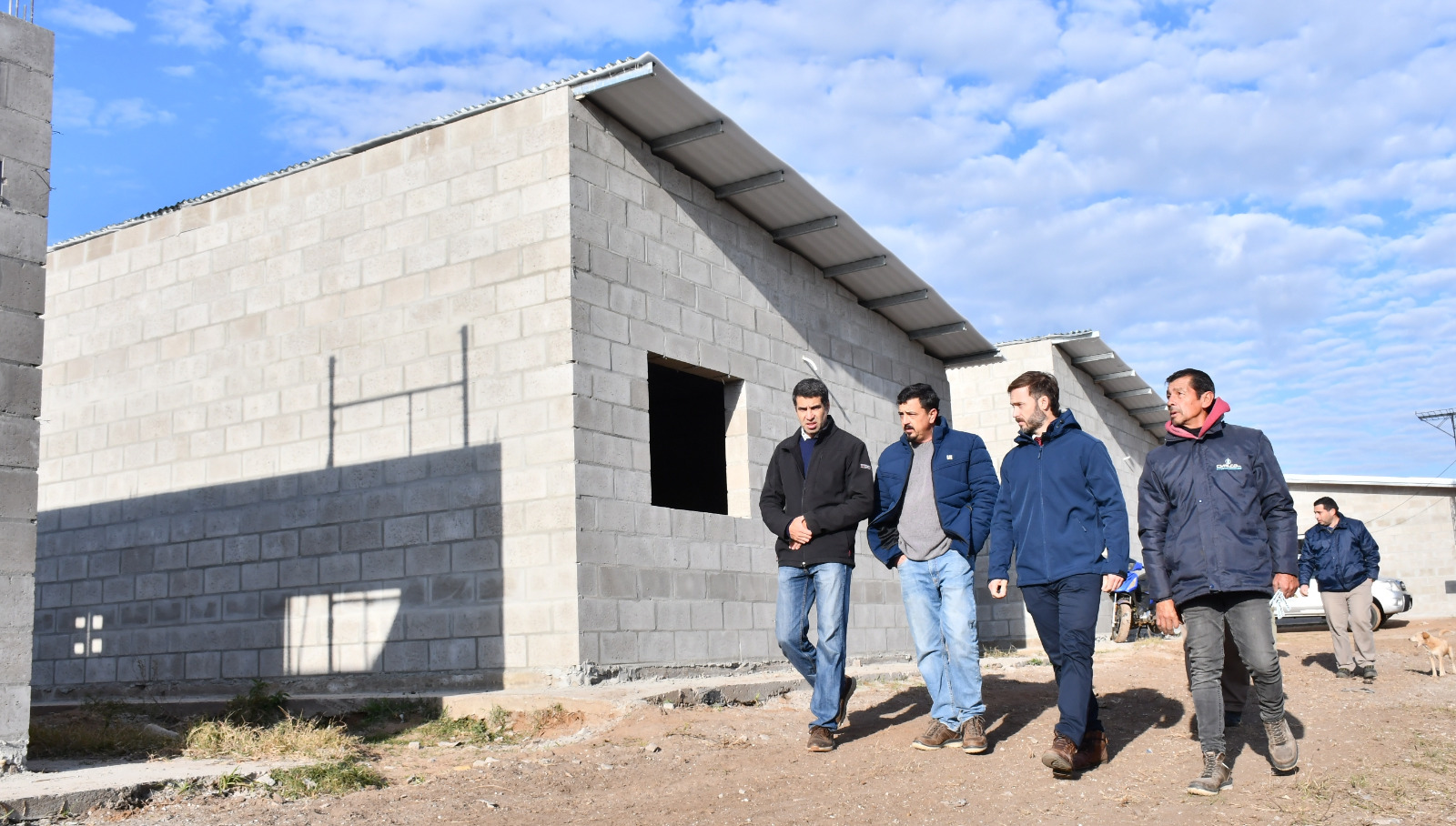 Ante la amenaza de "El Niño", Azcué apura la construcción de viviendas en Agua Patito para relocalizar a familias de zonas inundables - 7PAGINAS - imagen de origen