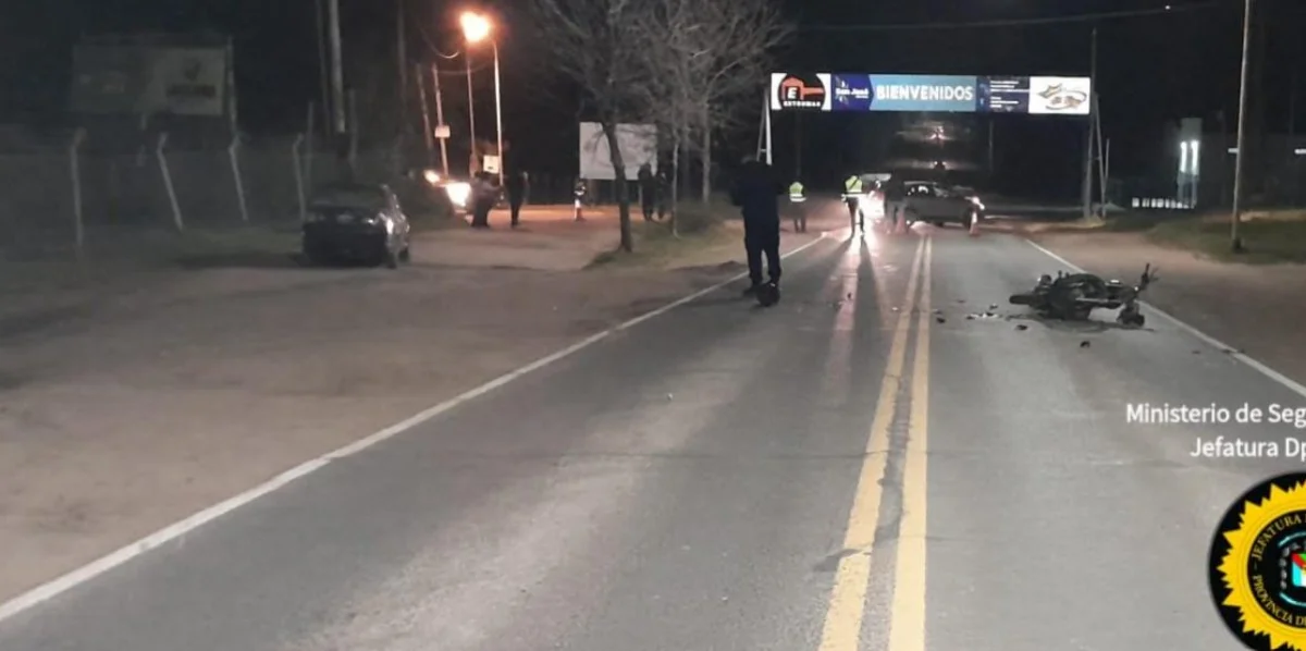 Motociclista sufrió graves lesiones tras chocar con un automóvil en Colón - imagen de origen