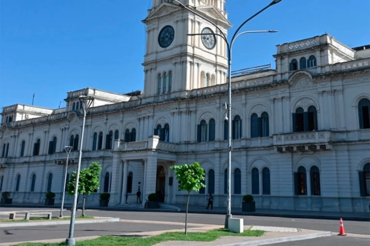 Confirmaron cuándo se abonará el aguinaldo para estatales entrerrianos - imagen de origen