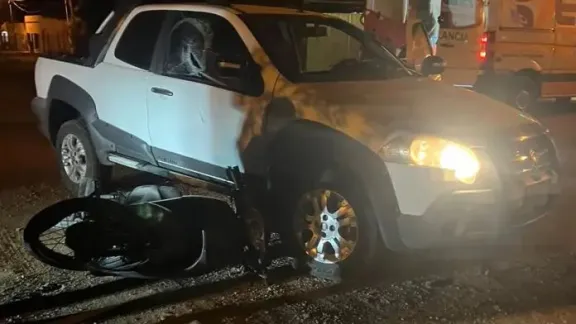Importante choque entre una moto y una camioneta en Villaguay: un joven fue hospitalizado - imagen de origen