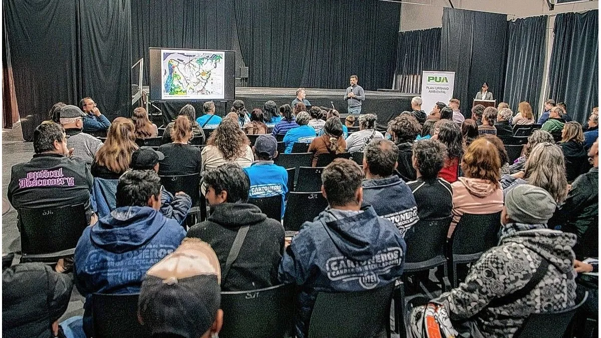 La municipalidad convocó a organizaciones para acordar políticas sobre residuos urbanos en Paraná - imagen de origen