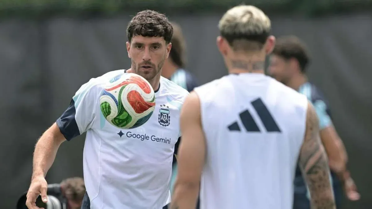 Scaloni apelaría a la rotación en la Argentina. Marcos Senesi podría ser titular ante Jordania - imagen de origen