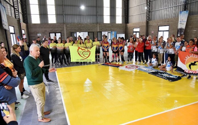 El Espinillo inauguró su nuevo piso deportivo para el newcom - imagen de origen