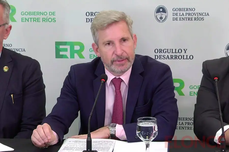 Frigerio anunció compra de maquinaria para intervenir las rutas provinciales - imagen de origen
