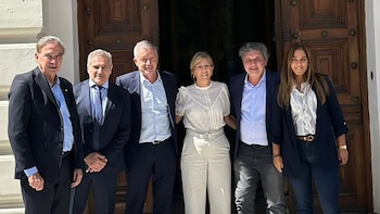 Se presenta un nuevo esquema de derecha que buscará converger con el PJ en una alternativa a Milei en el 2027 - Informe Digital - imagen de origen
