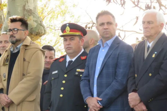 ¿Quiénes?: la pregunta de Davico en el homenaje a los bomberos voluntarios - imagen de origen