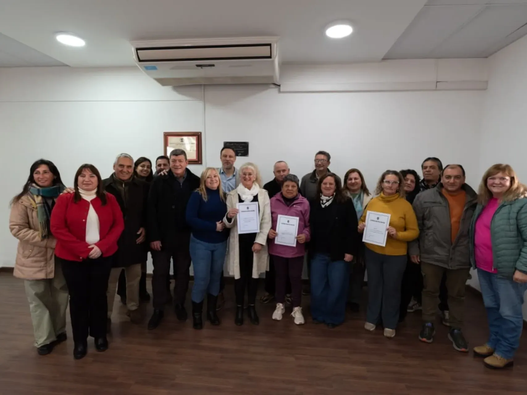 Se firmaron escrituras de viviendas para Diamante y Ramírez - imagen de origen