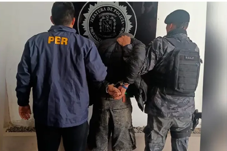 Persecución, balazos y una rápida liberación: un menor de 16 años atacó a tiros a la Policía - imagen de origen