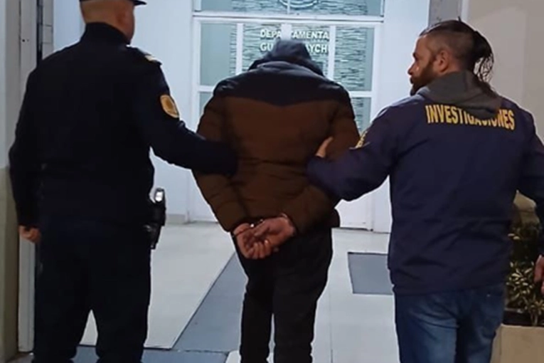 Cayó un sospechoso por el robo a un autoservicio en Urdinarrain - imagen de origen