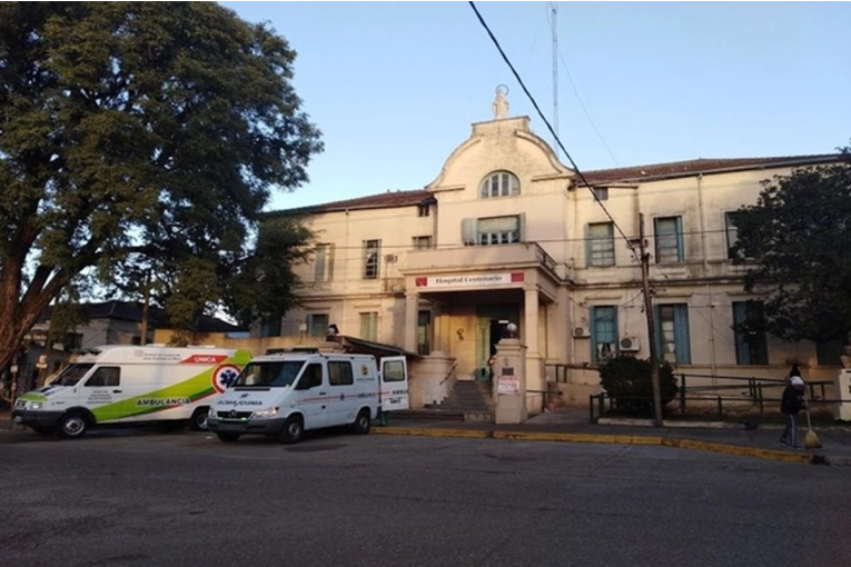 Un oncólogo del Hospital Centenario denunció agresiones y amenazas durante la atención de una paciente - imagen de origen
