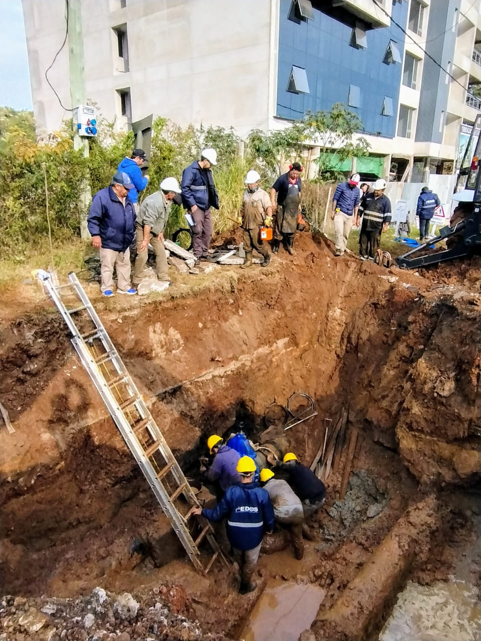 Del Cerro: “Los trabajos marchan a buen ritmo y antes de lo previsto podríamos tener agua en toda la ciudad” - 7PAGINAS - imagen de origen