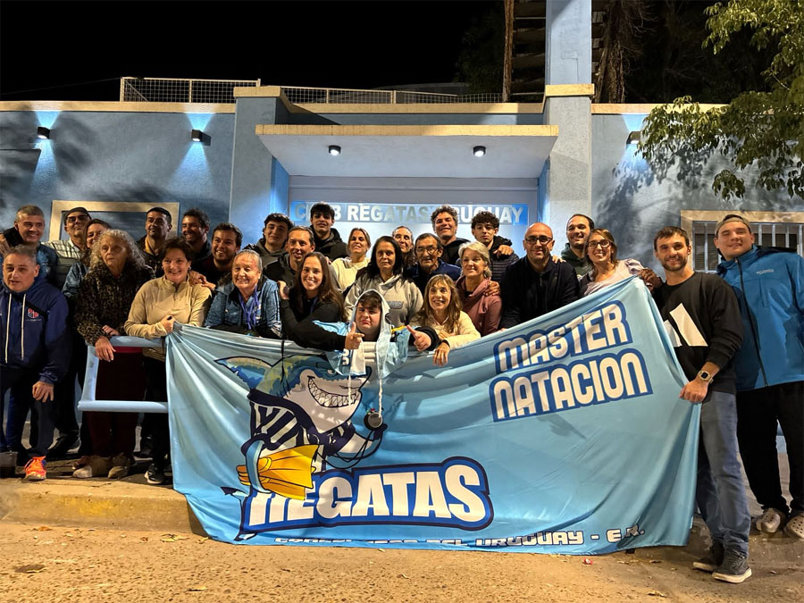 Se disputó días pasados el Torneo Aniversario MASTER del Club Regatas Uruguay - imagen de origen