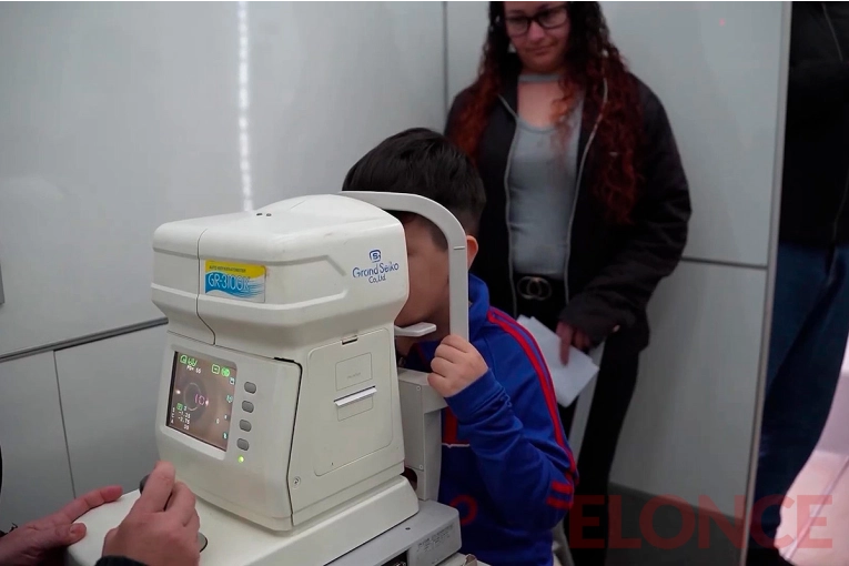 Controles y entrega de anteojos en Paraná: "Solo se atiende con turno" - imagen de origen