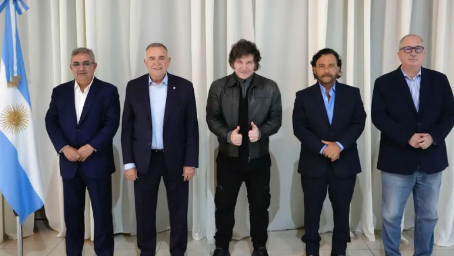 Gobernadores aliados demoran una definición sobre Adorni en Diputados y esperan señales de la Casa Rosada | Análisis - imagen de origen