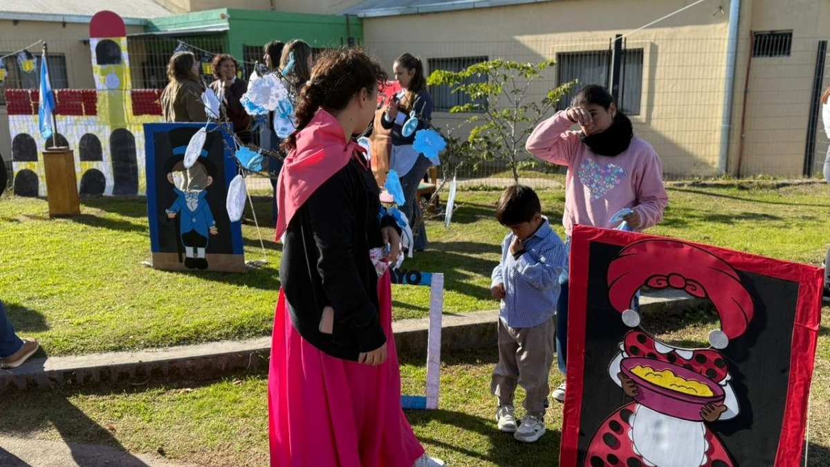 Los EMPI celebraron el 25 de Mayo con actividades junto a las familias - imagen de origen