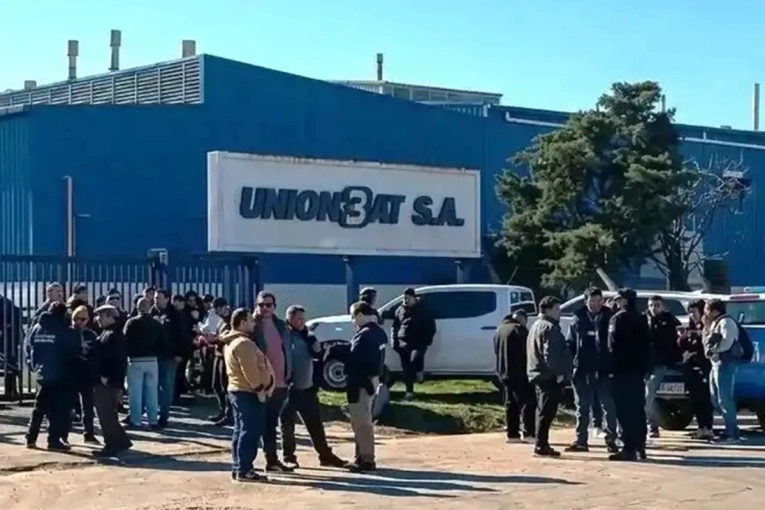 Despidos en Unionbat: “se está haciendo costumbre que el trabajador se vuelva descartable" - imagen de origen