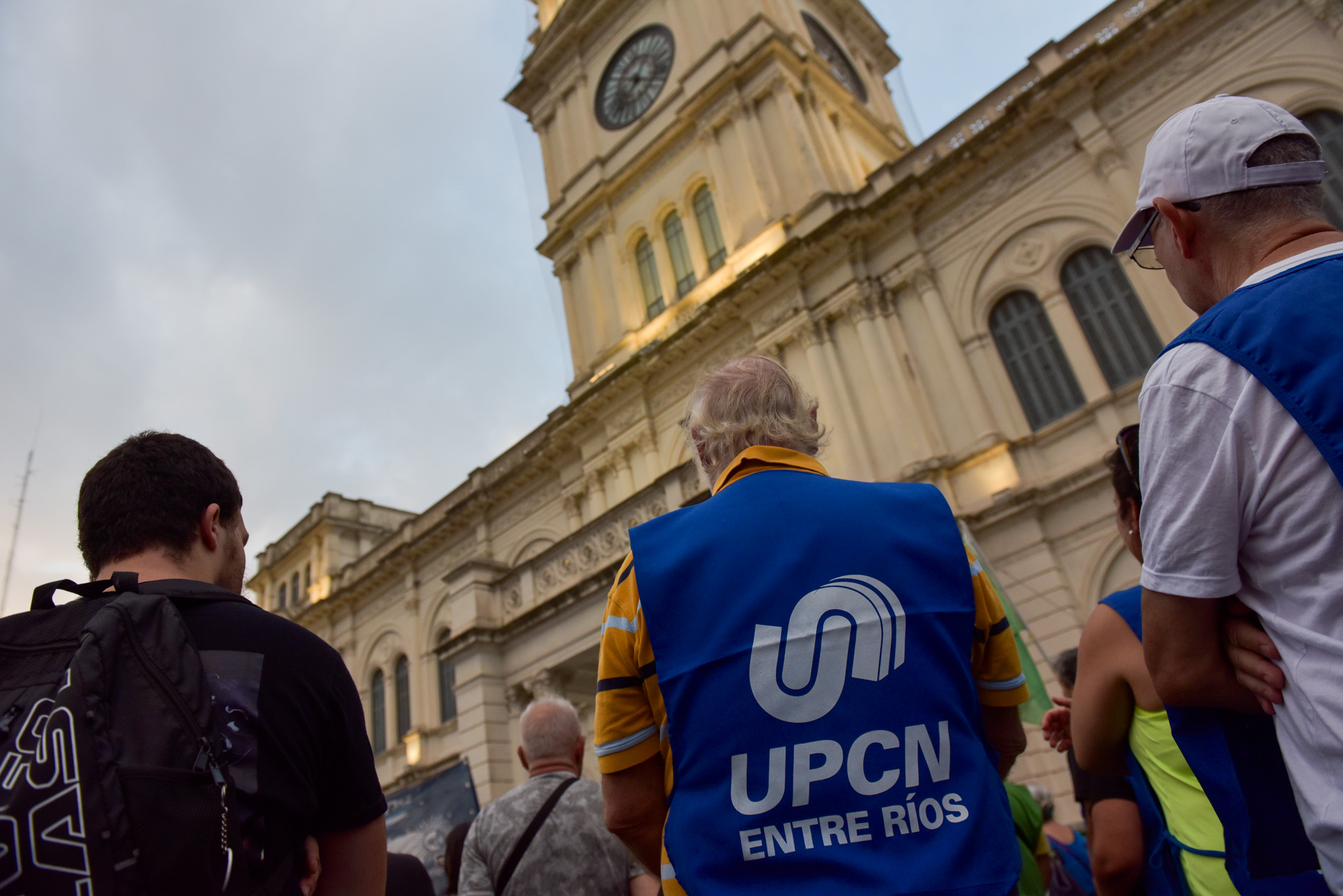 La otra discusión de la paritaria: cómo se reparte el aporte solidario - imagen de origen