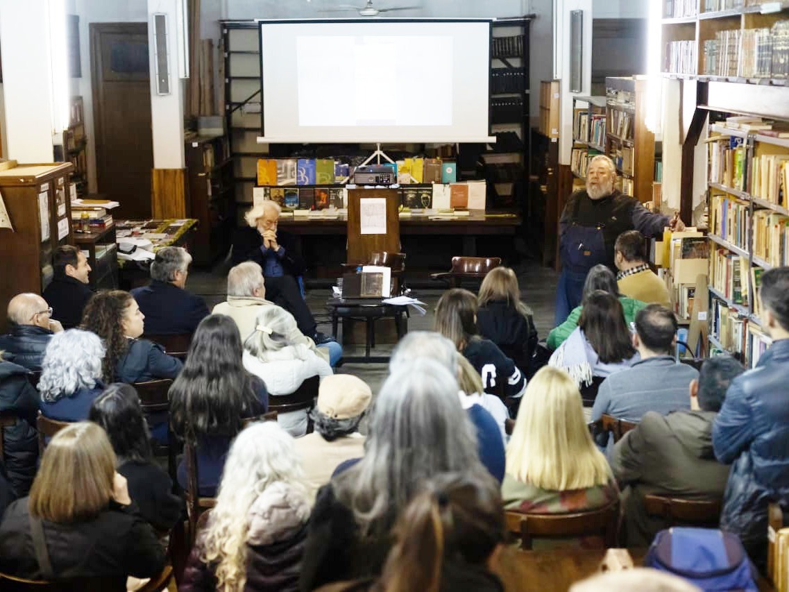A un año de su recuperación, la Biblioteca Andrade vuelve a latir en la vida cultural de Concordia - imagen de origen