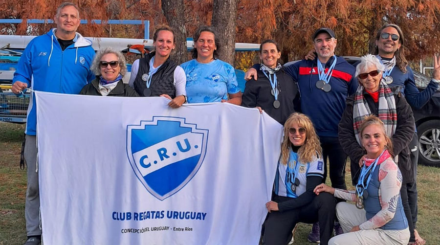 Destacada actuación de los remeros de Regatas Uruguay en la segunda fecha del Campeonato Entrerriano - imagen de origen