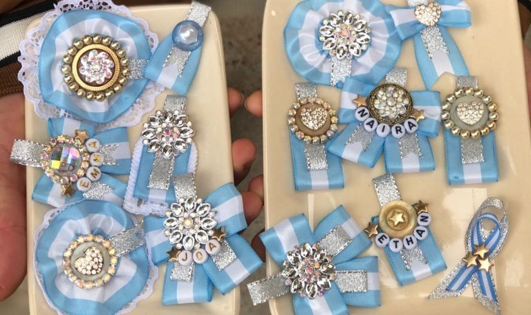 Creativas escarapelas diseñadas por una joven de Chajarí - imagen de origen