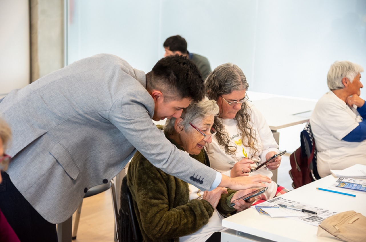 Mayores Conectados se afianza en Entre Ríos con 13 talleres realizados y nuevas propuestas - imagen de origen