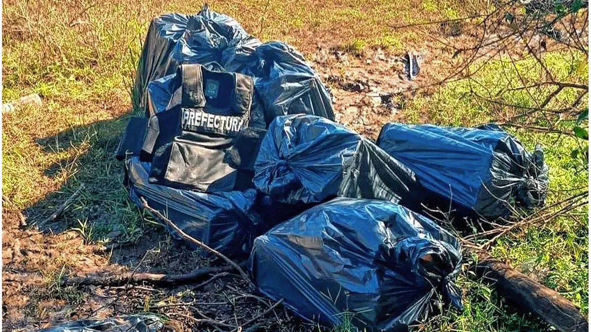 Secuestraron cargamento millonario de cigarrillos en el río Uruguay - imagen de origen