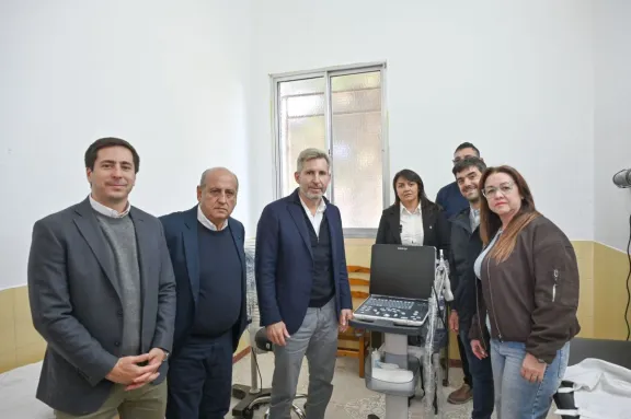El gobernador supervisó mejoras en el sistema de salud de Santa Elena - imagen de origen