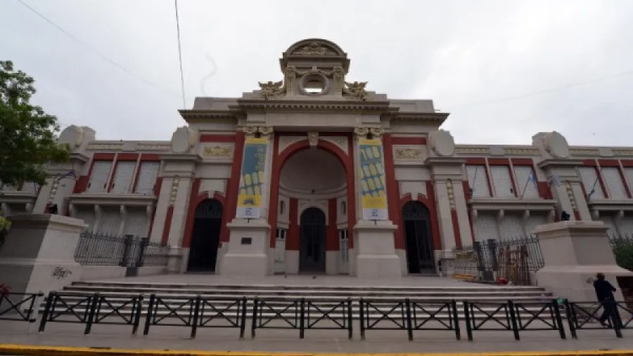 Con una carta pública, directora de la Escuela Del Centenario de Paraná brinda explicaciones ante acusaciones | Análisis - imagen de origen