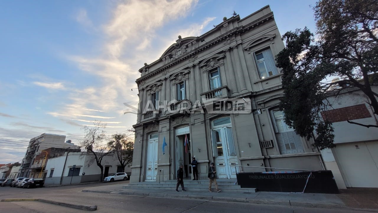 Dictaron 30 días de prisión preventiva para el hombre acusado de apuñalar a su hijo en barrio Trinidad - imagen de origen