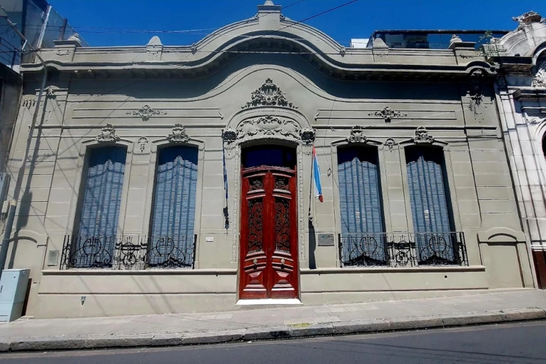 El gobierno convoca a audiencia de conciliación por el conflicto en Granja Tres Arroyos - imagen de origen