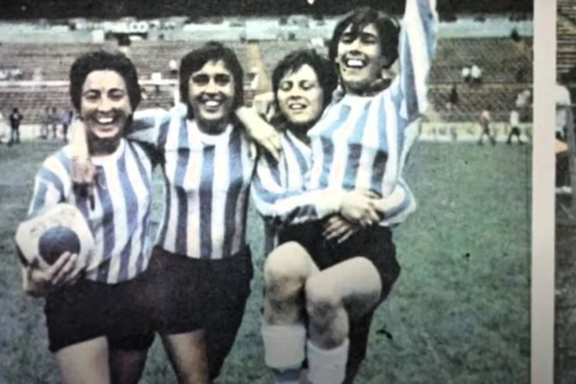 El Cineclub Noble continúa su ciclo dedicado al fútbol con la proyección de México '71 - imagen de origen
