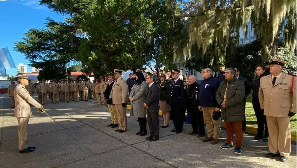 Concepción del Uruguay: Homenaje a nuestros héroes en el 44º Aniversario del combate aeronaval del Guardacostas GC-83 Río Iguazú - imagen de origen