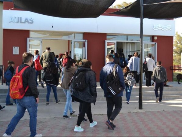 El presupuesto universitario asigna sólo dos millones de pesos por alumno en el año - imagen de origen