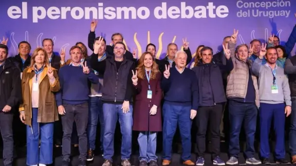 El peronismo federal se reunió en Entre Ríos e impulsa una reforma impositiva integral para cerrar la grieta con el campo - imagen de origen