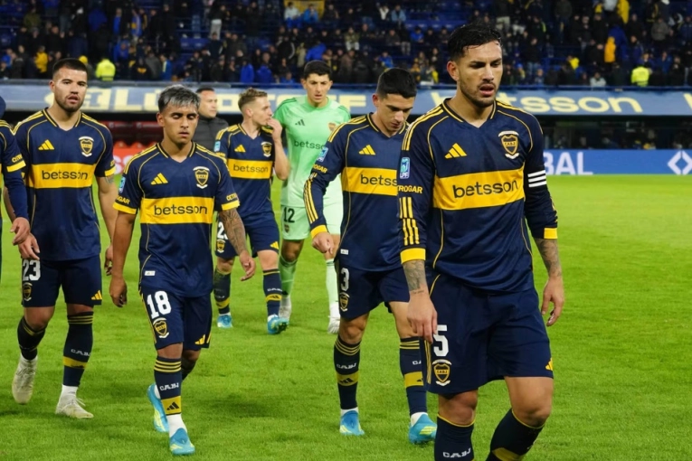 Boca recibe a la Universidad Católica de Chile, con la obligación de ganar para avanzar en la Copa Libertadores - imagen de origen