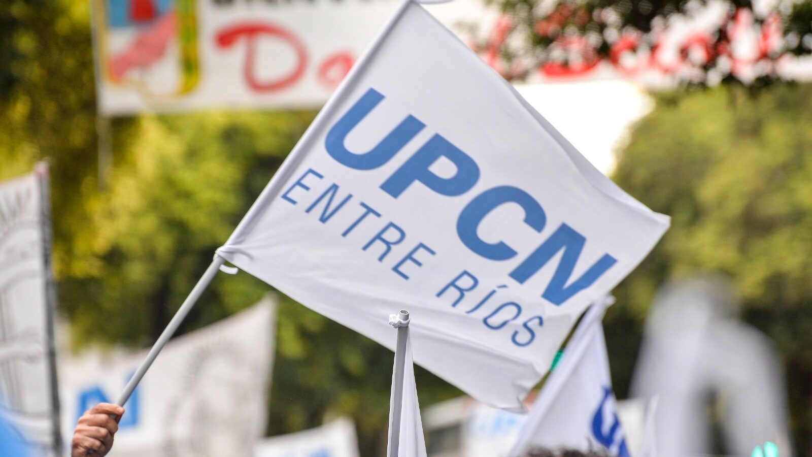 UPCN rechazó las acusaciones de respaldar la reforma previsional - Informe Digital - imagen de origen
