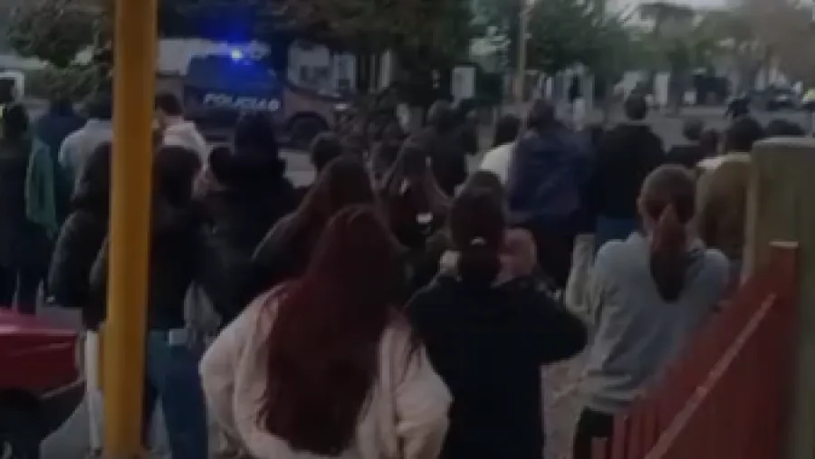Incidentes y detenidos en una protesta por la muerte de un joven en Federación | Análisis - imagen de origen
