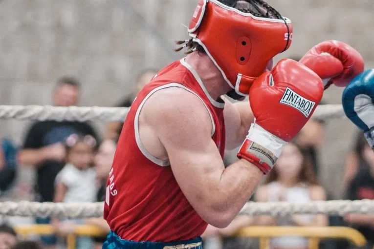 El Polideportivo Norte abre sus puertas para una nueva velada: siete combates y un título entrerriano en disputa - imagen de origen